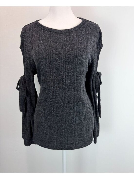 Doe & Rae Tops - Doe & Rae Charcoal Gray Ribbed Knit Cold Shoulder Top With Tie Sleeves Womens S